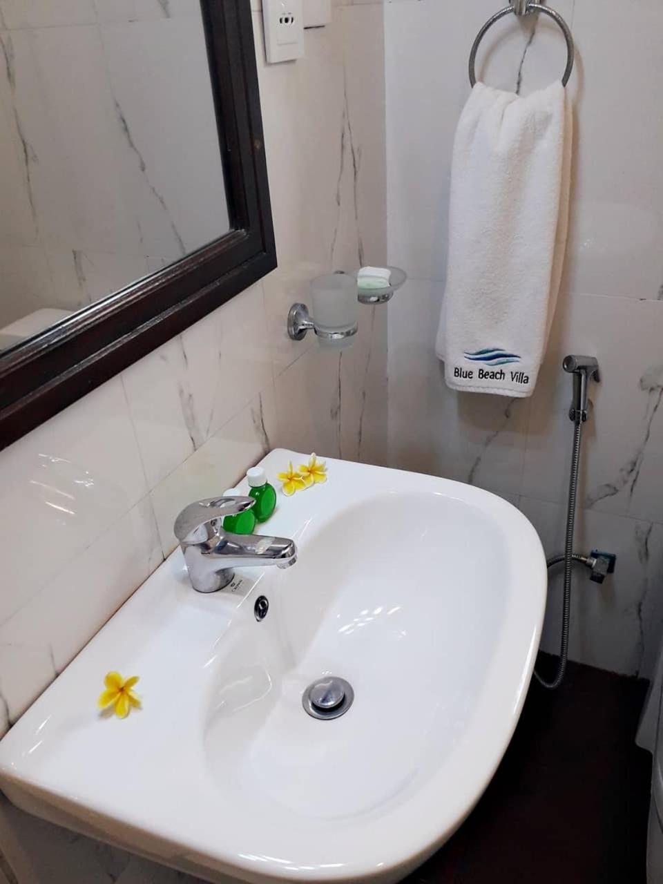 Blue Beach Villa 와두와 외부 사진