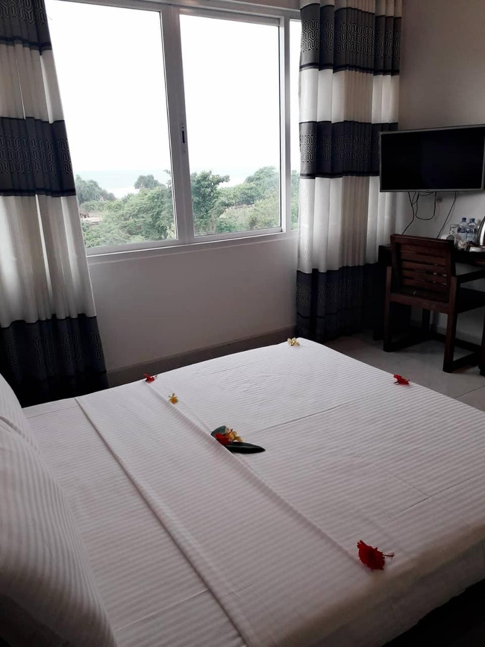 Blue Beach Villa 와두와 외부 사진