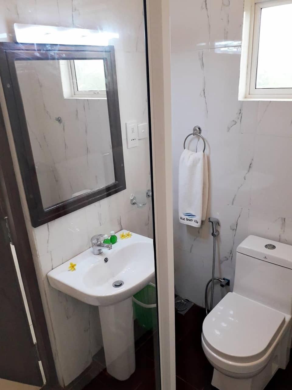 Blue Beach Villa 와두와 외부 사진