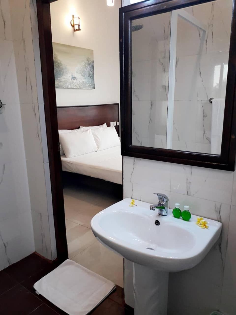Blue Beach Villa 와두와 외부 사진